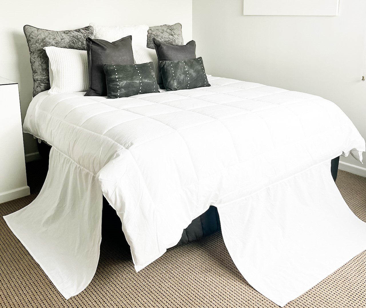 Gilmac Your Hospitality Supplies. Serendipity Tuck In 3 Side Flaps Duvet Inner 272gm